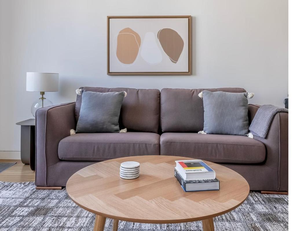 Comfortable In Downtown For 4 People Appartement *